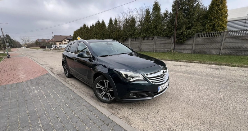 Opel Insignia cena 39999 przebieg: 175000, rok produkcji 2015 z Zawiercie małe 704